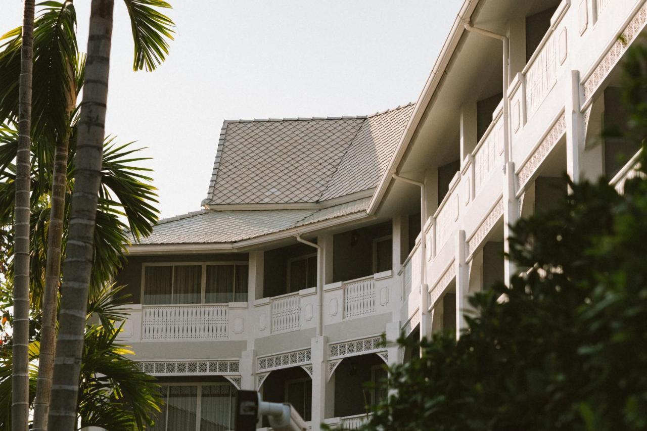 Away Chiang Mai Thapae Resort A Vegan Retreat Екстер'єр фото